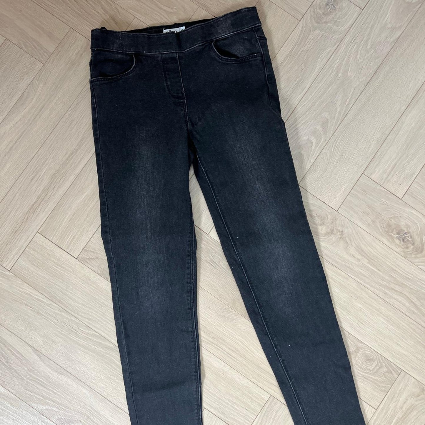 Pantalon Gémo : 10 ans