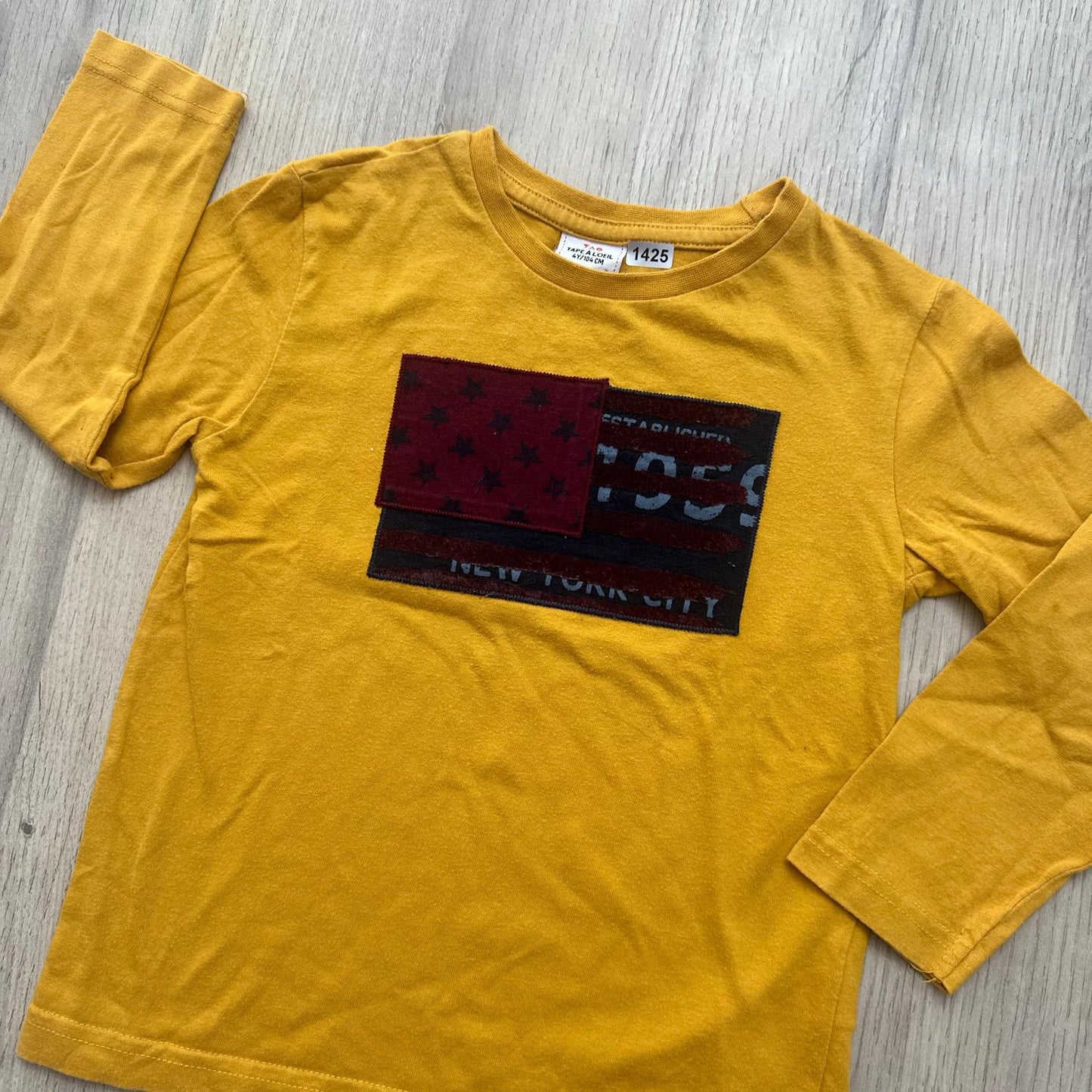 T-Shirt Tape à l'oeil : 4 ans