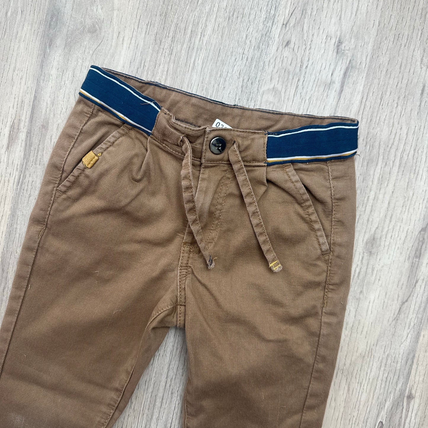 Pantalon chino Kiabi : 4 ans