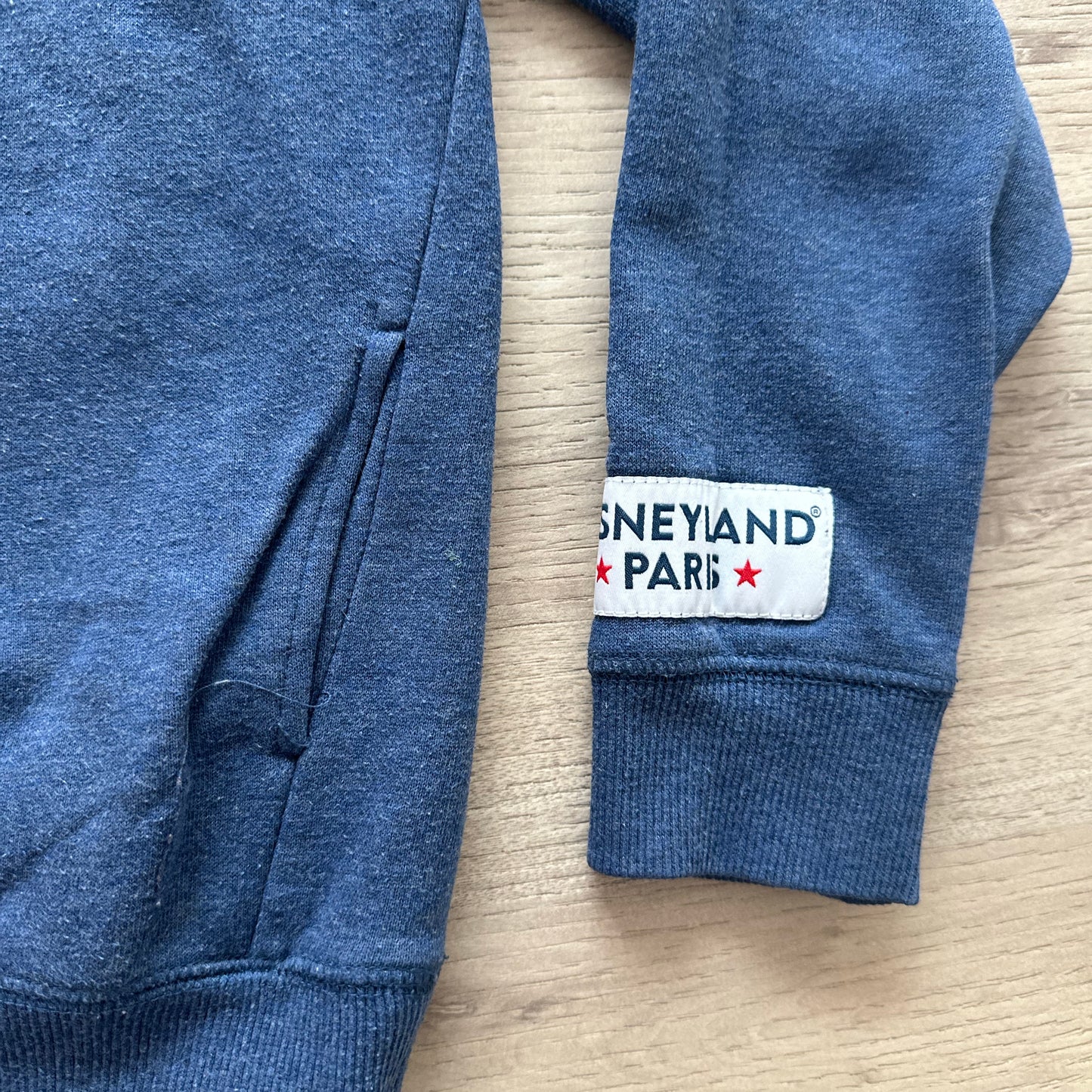 Pull Disneylands Paris : 10 ans