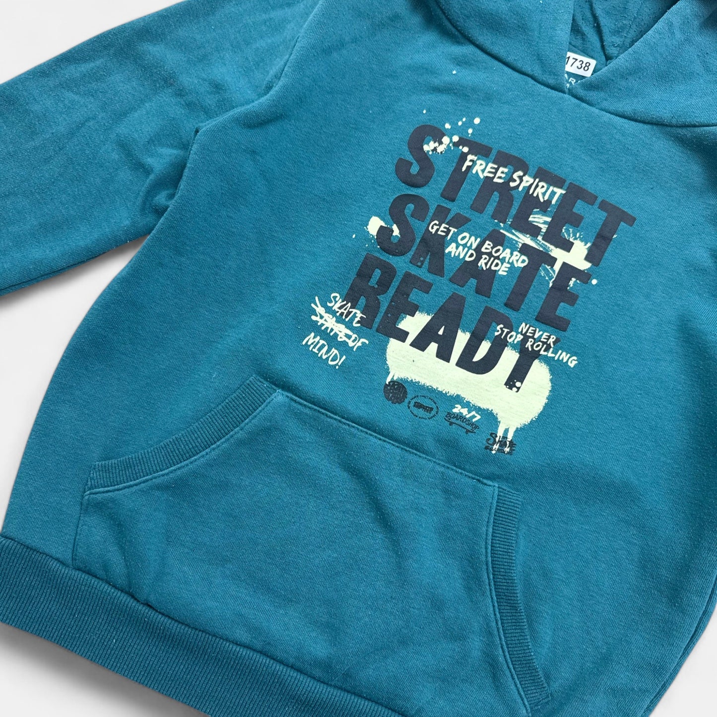 Pull Primark : 8 ans