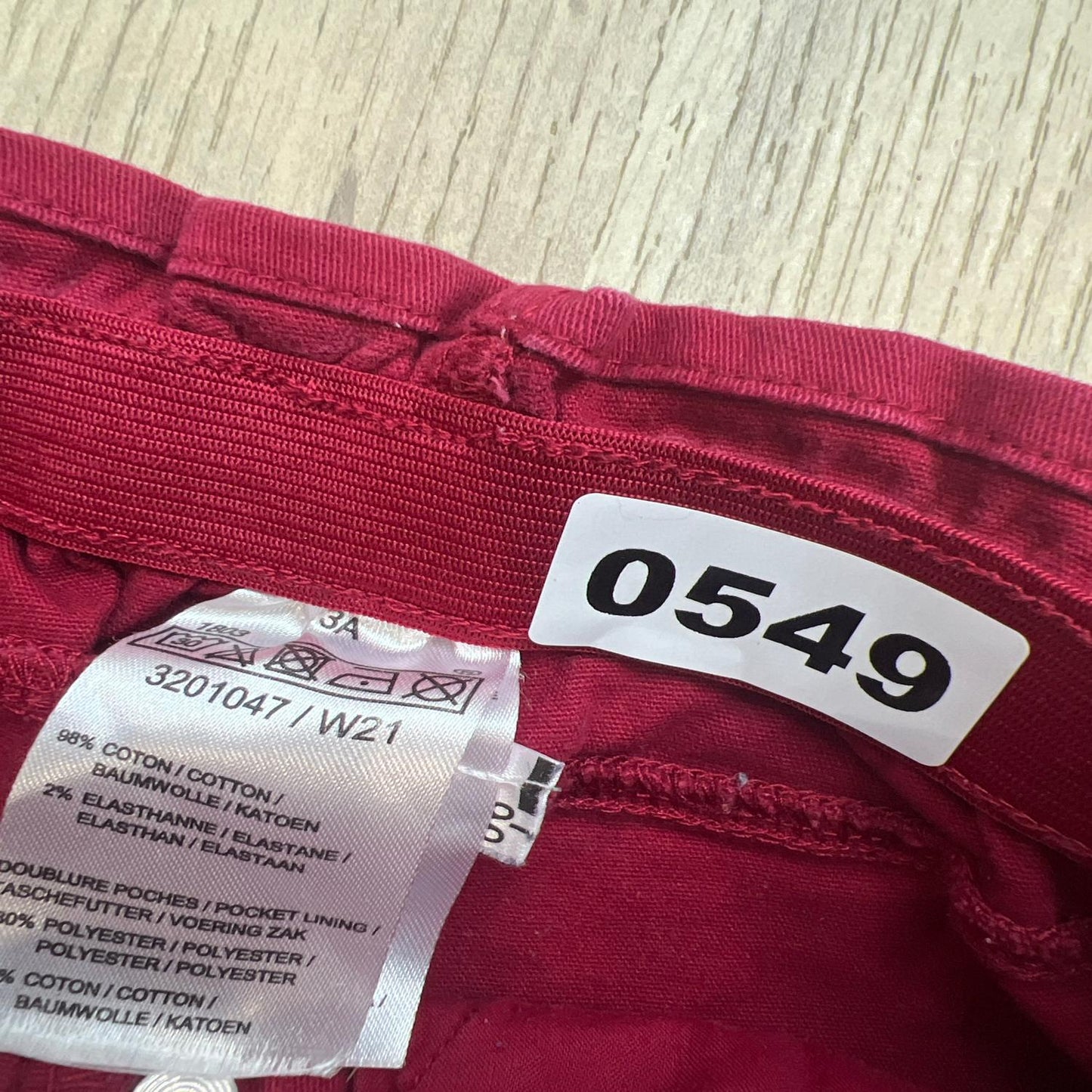 Jupe bordeaux : 3 ans