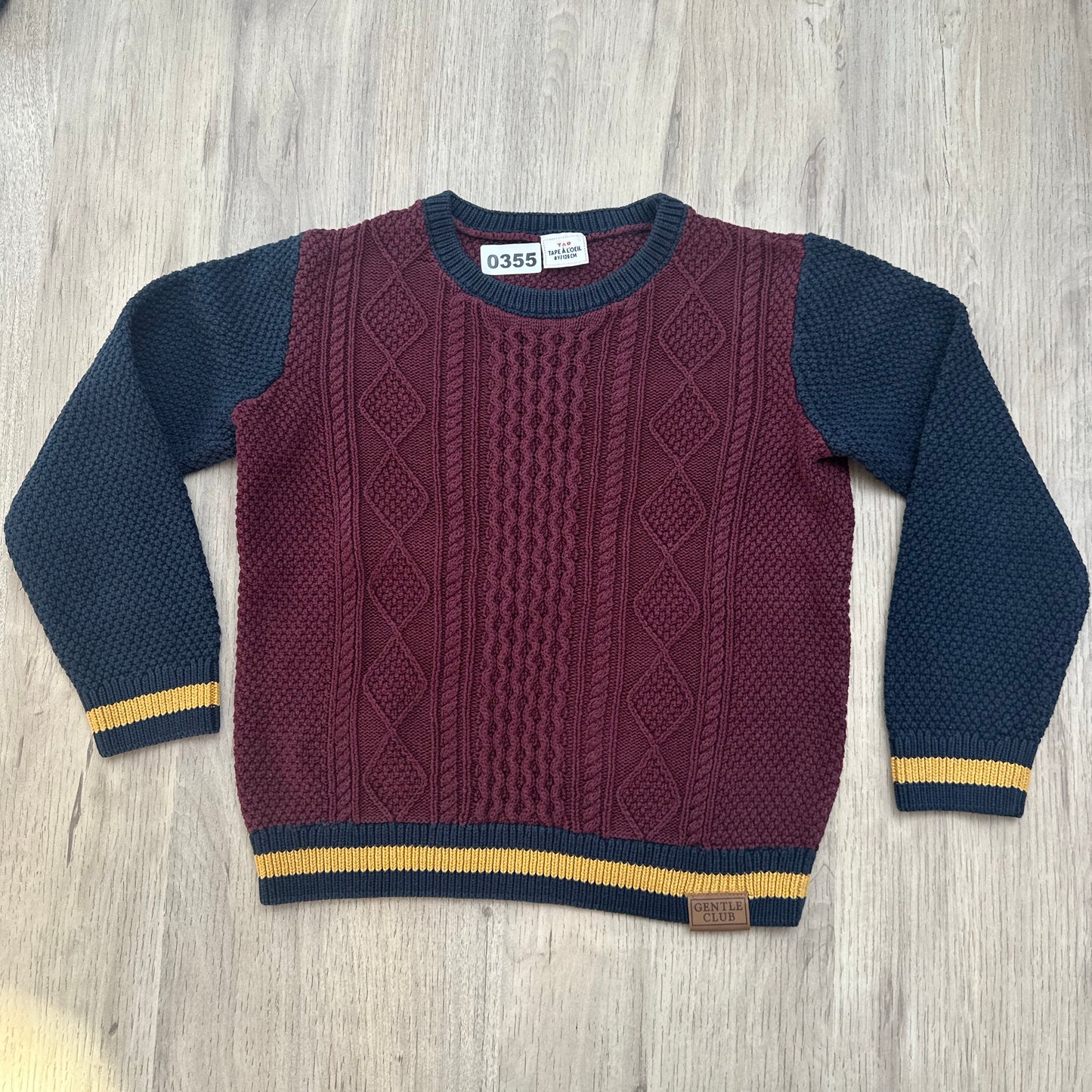 Pull Tape à l'oeil : 8 ans