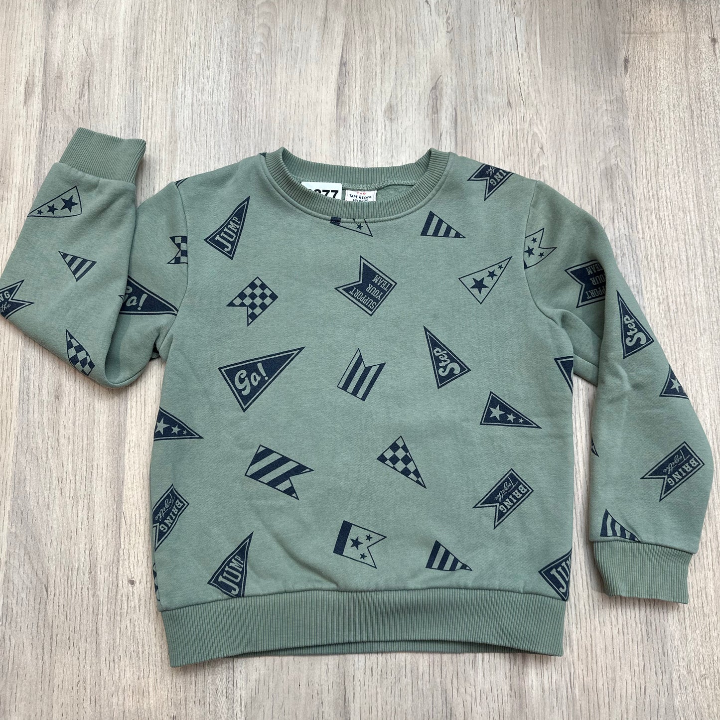 Pull Tape à l'oeil : 6 ans