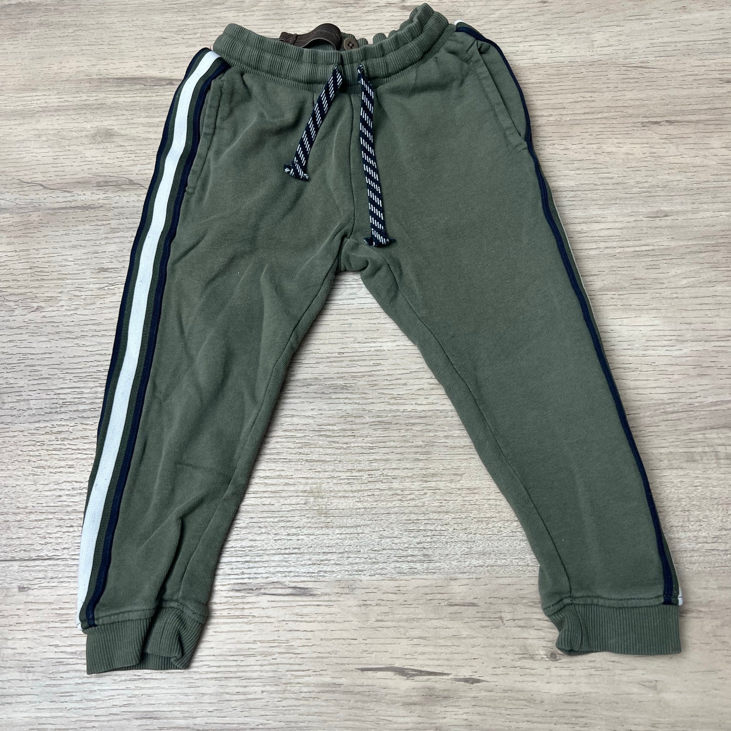 Pantalon sport Kiabi : 3 ans