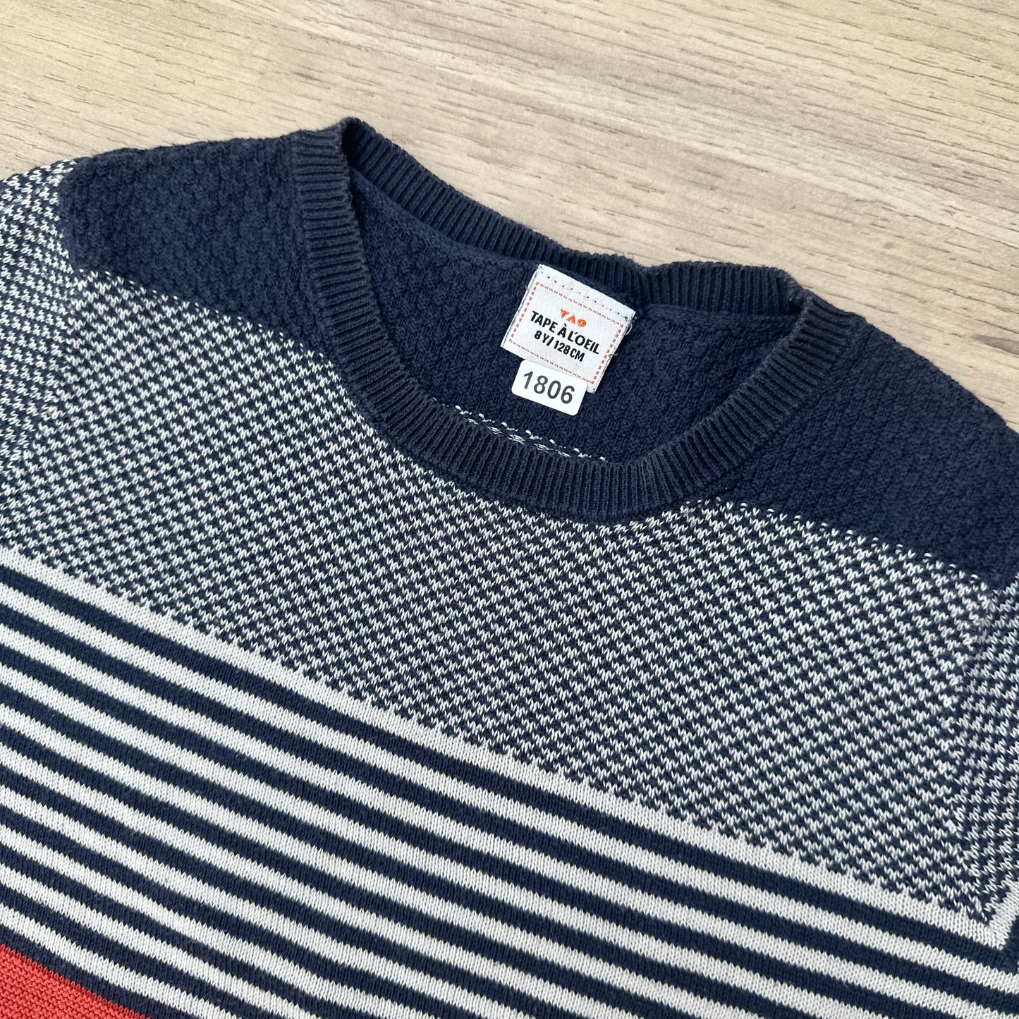 Pull Tape à l'oeil : 8 ans