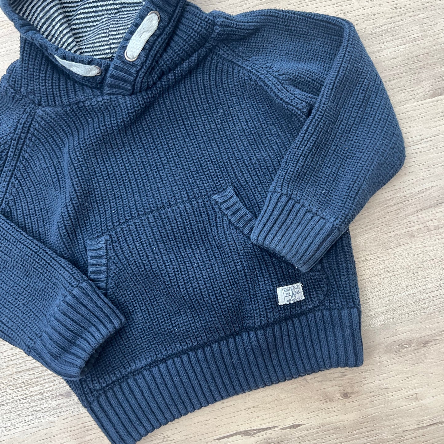 Pull Tape à l'oeil : 4 ans