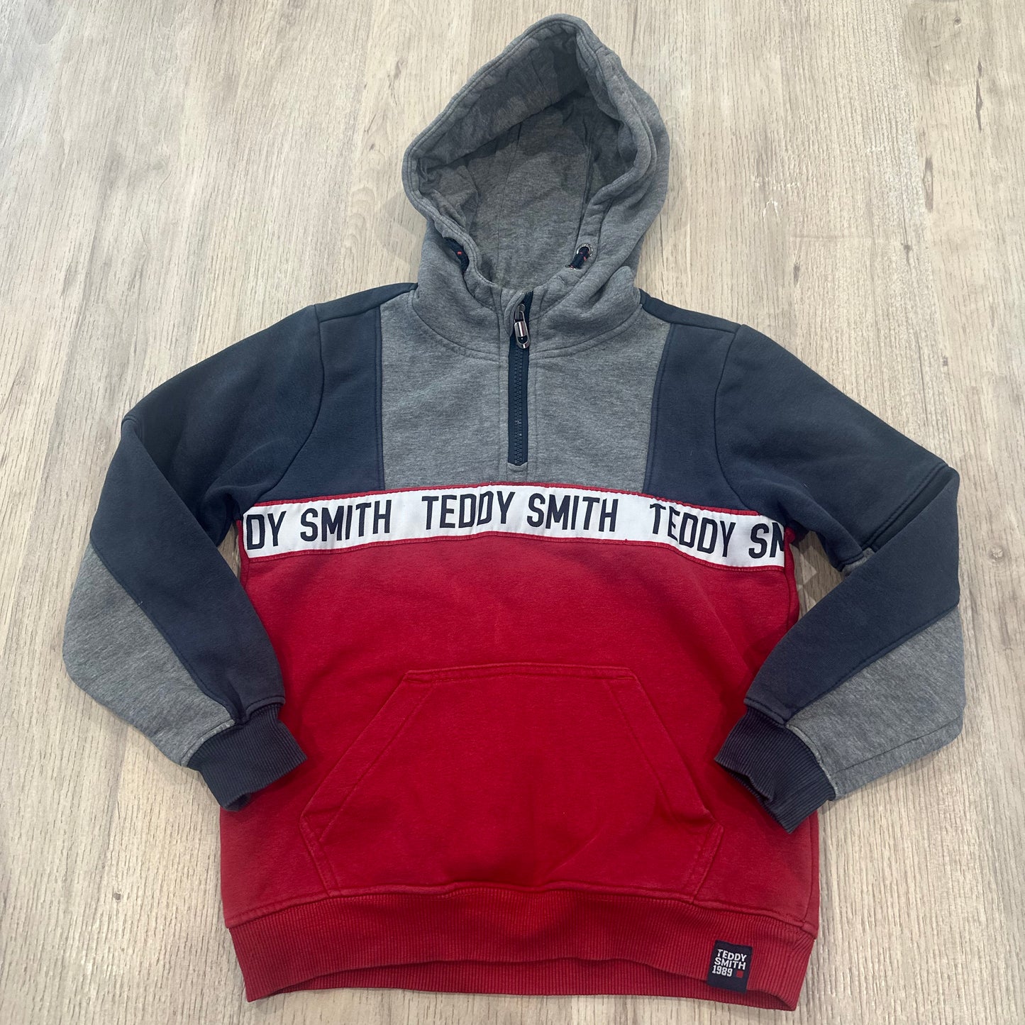 Pull Teddy Smith : 10 ans