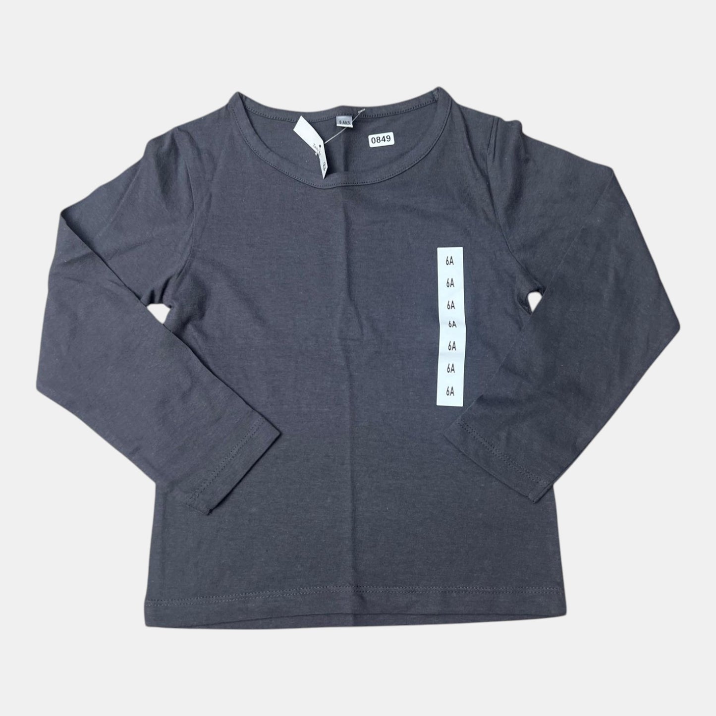 T-Shirt neuf : 6 ans