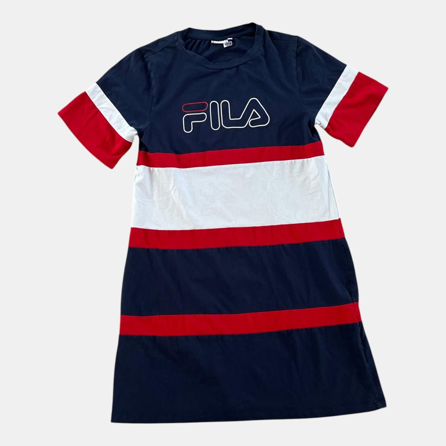 Robe Fila : 16 ans