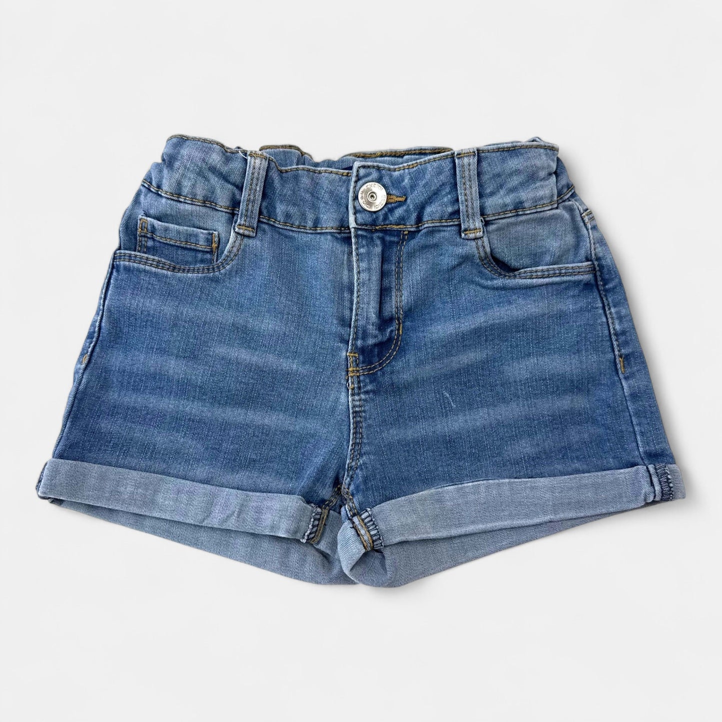 Short Okaïdi : 7 ans