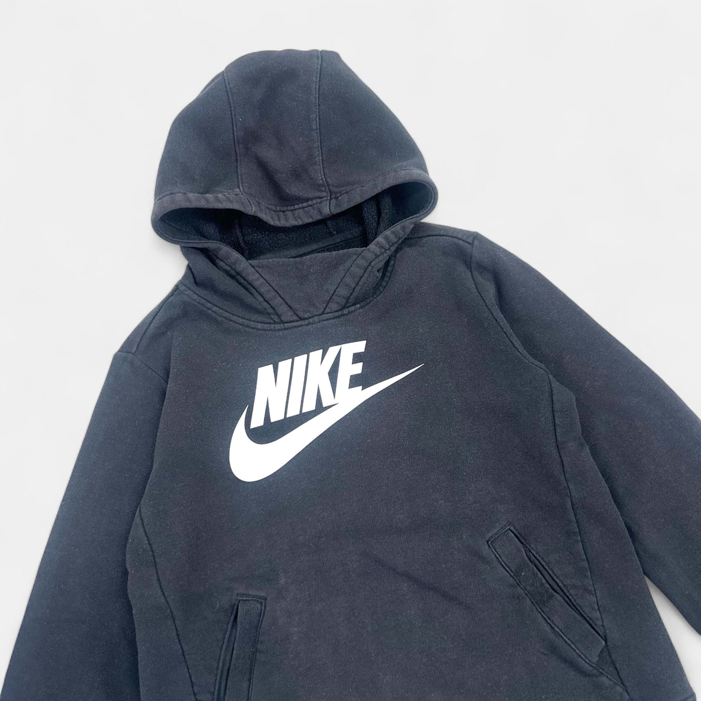 Sweat capuche Nike : 10 ans