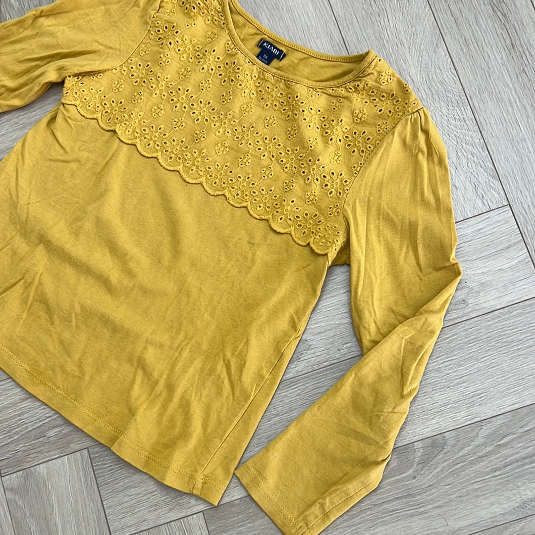 Blouse kiabi￼￼ : 8 ans