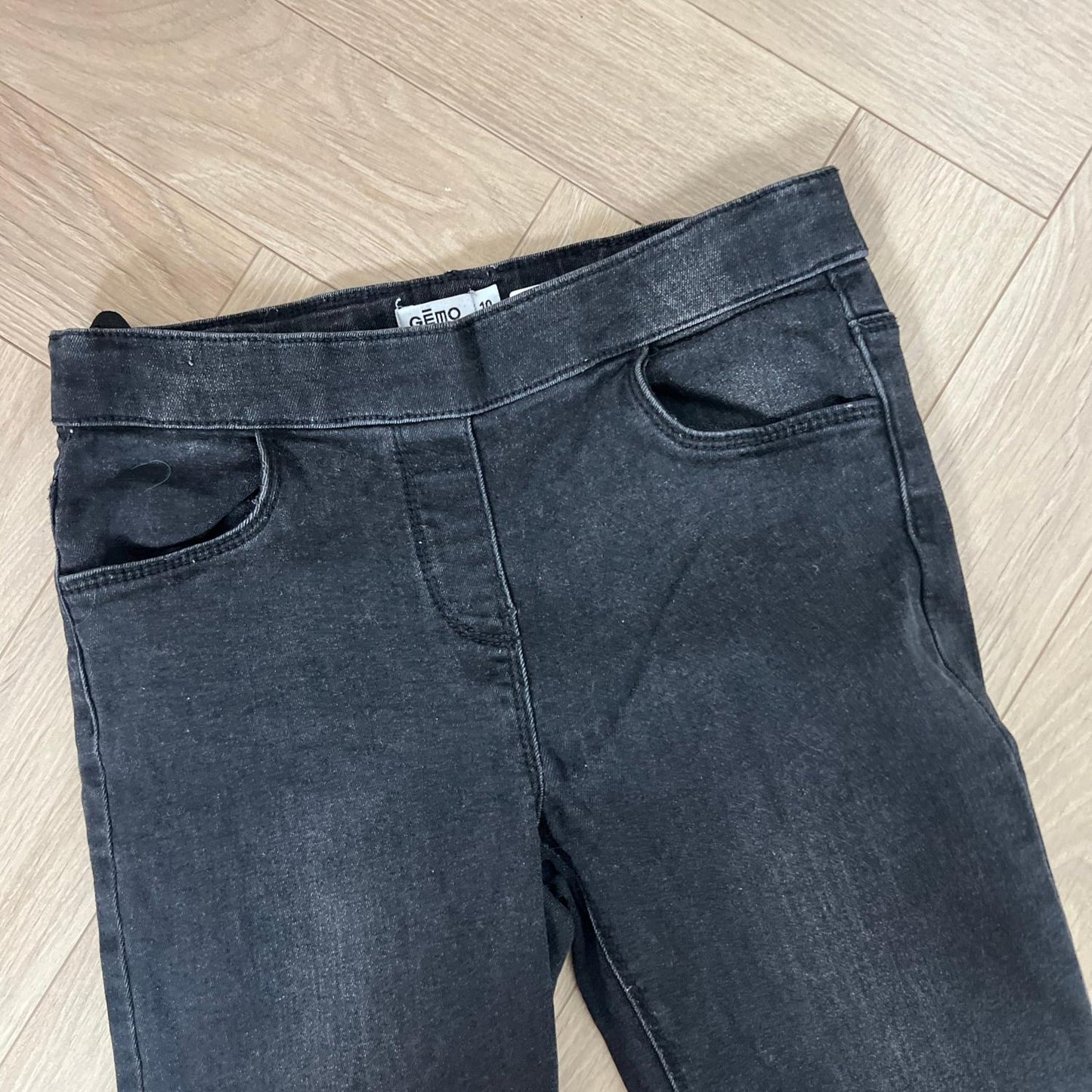 Pantalon Gémo : 10 ans