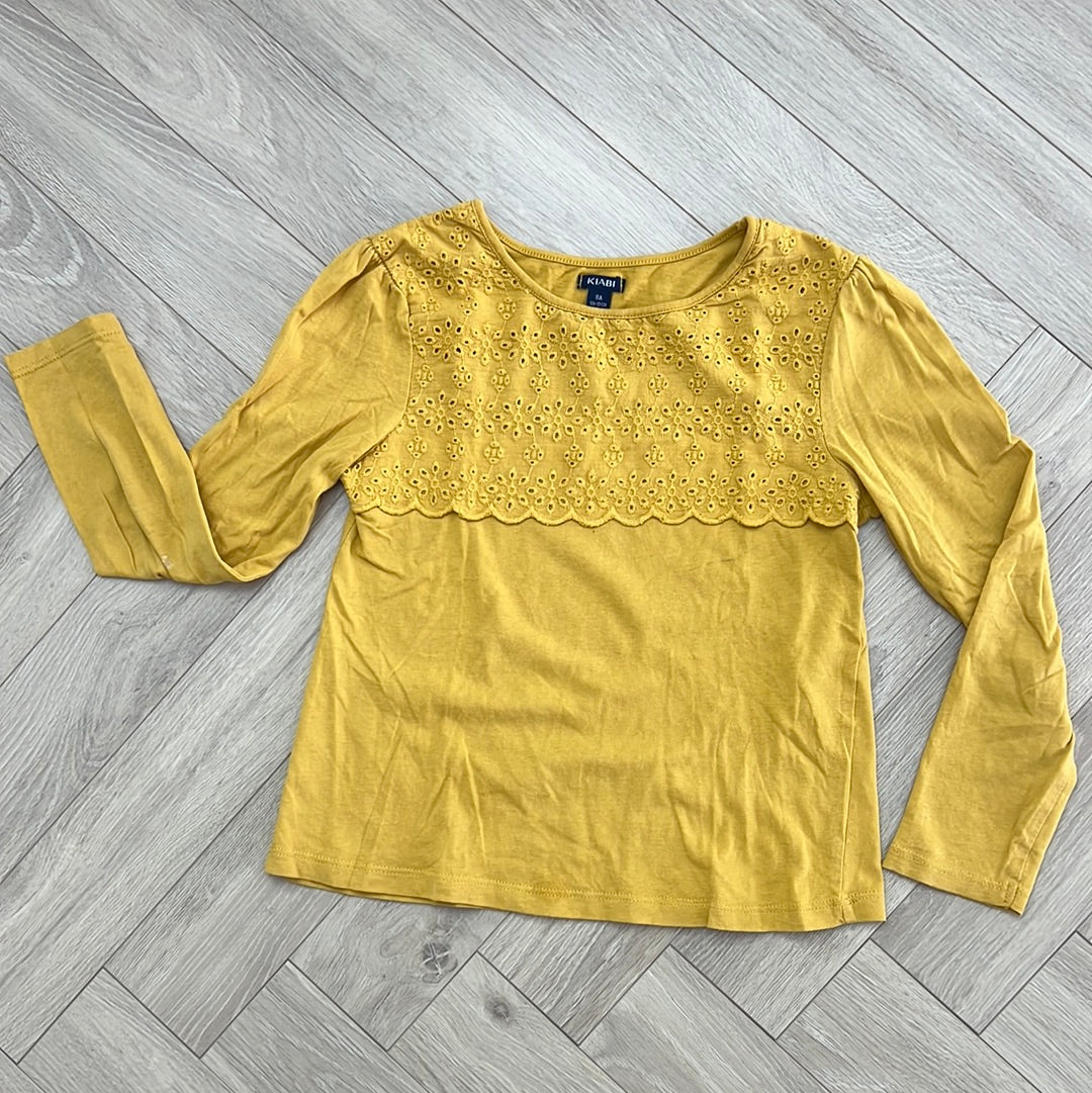 Blouse kiabi￼￼ : 8 ans