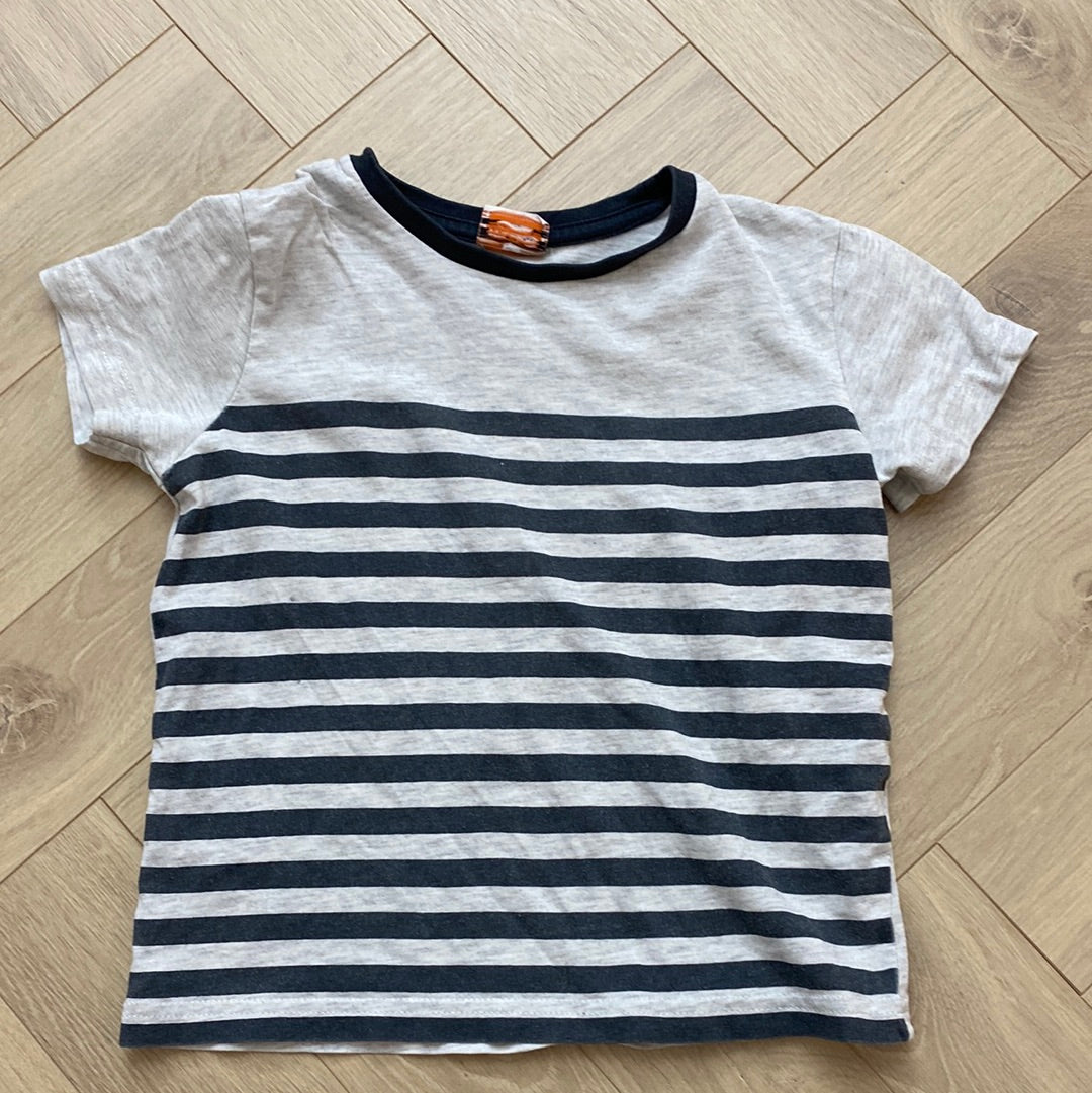 T-shirt tape à l’œil : 4 ans