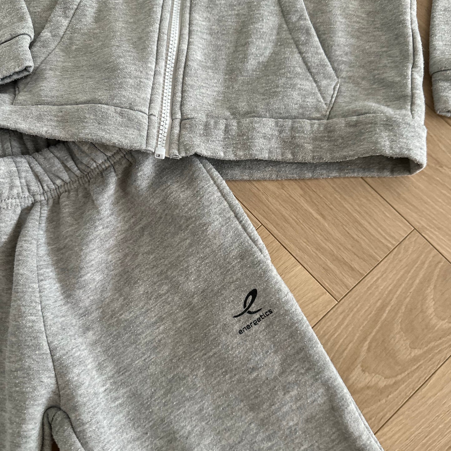 Tenue de sport energetics : 10 ans