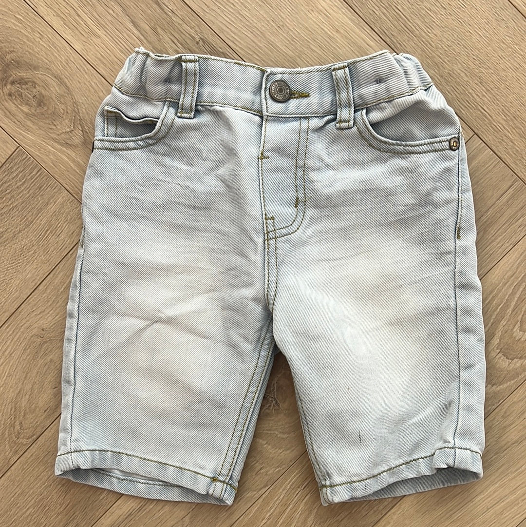 Short denimco : 4 ans