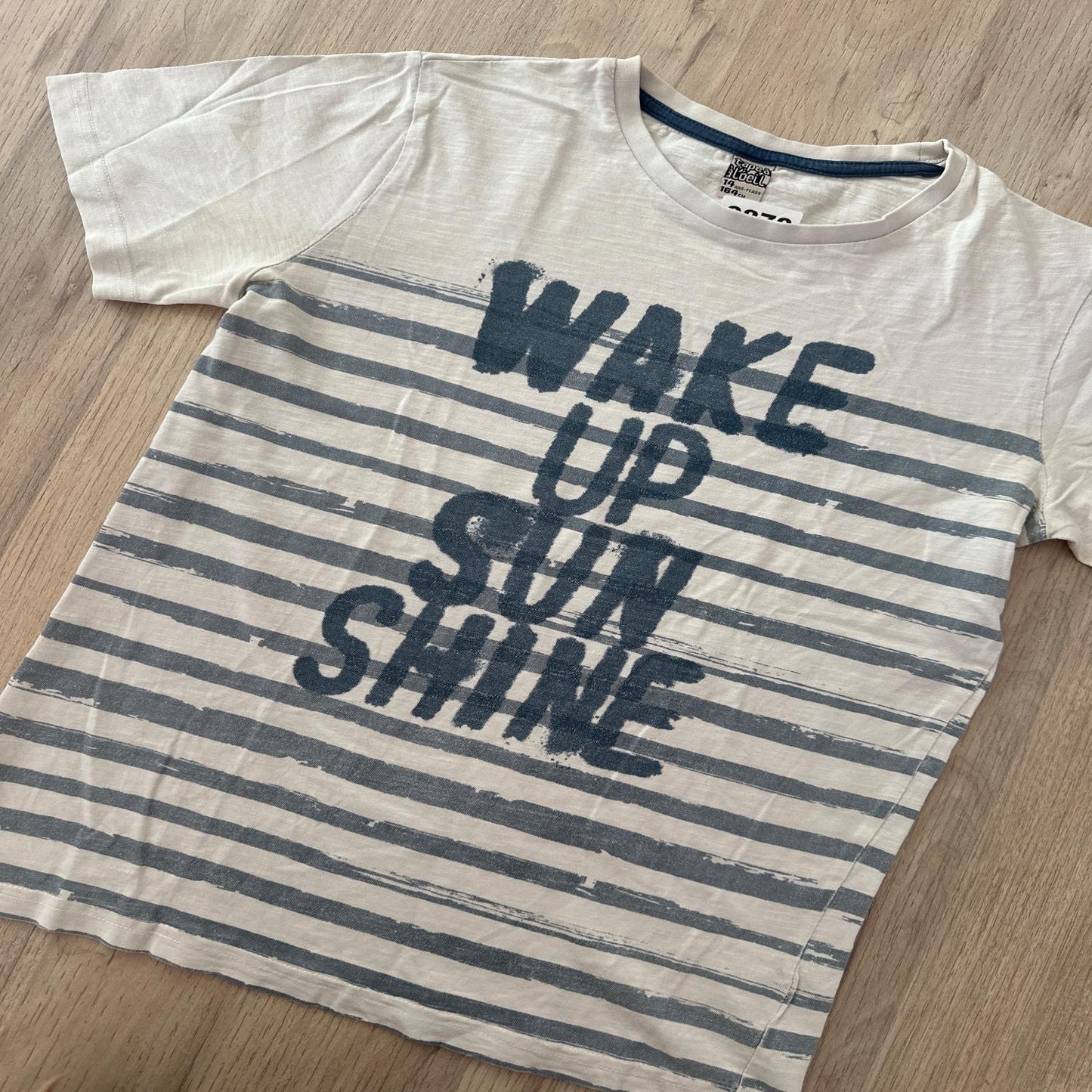 T-shirt tape à l’œil : 14 ans