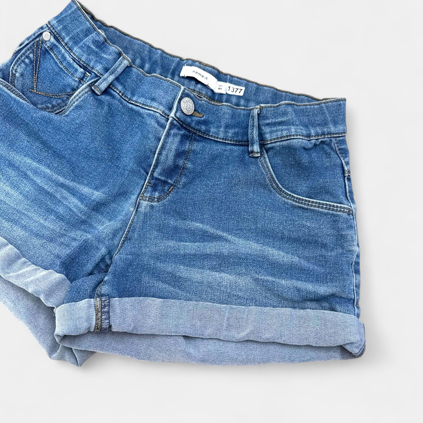 Short Name it : 14 ans