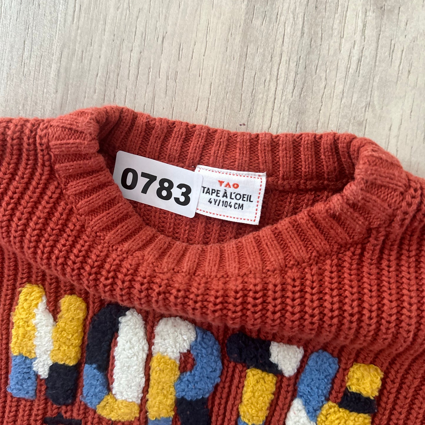 Pull Tape à l'oeil : 4 ans