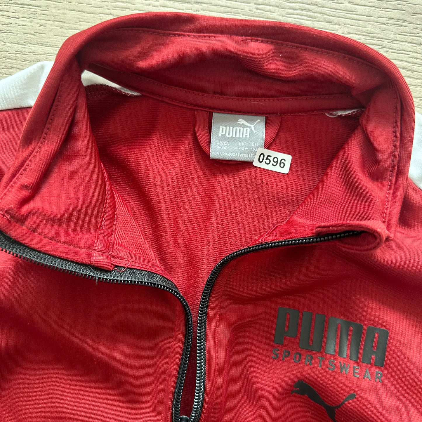 Tenue de sport Puma : 12 ans