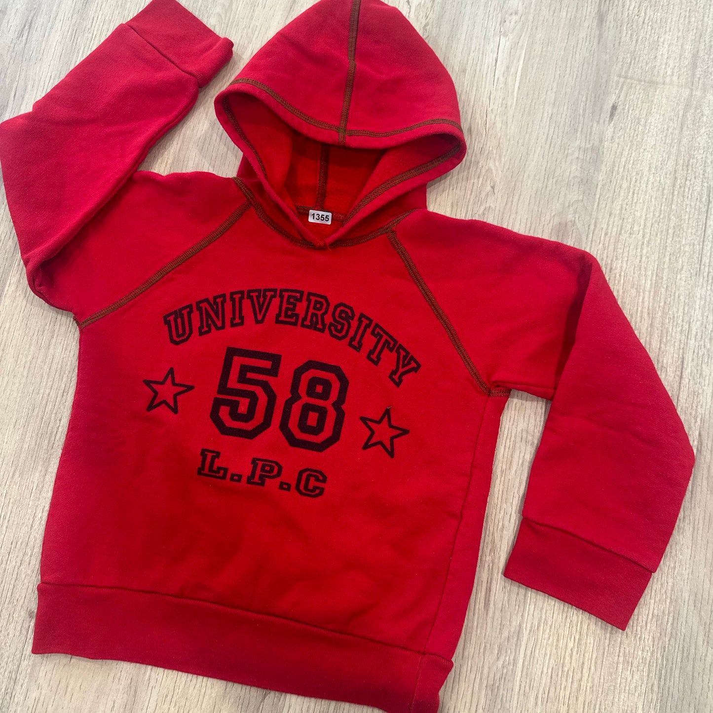 Pull university : 8 ans
