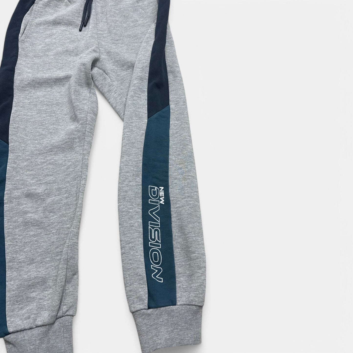 Pantalon suvetement Kiabi : 12 ans