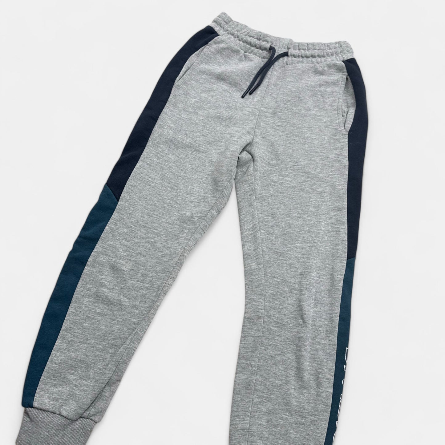 Pantalon suvetement Kiabi : 12 ans