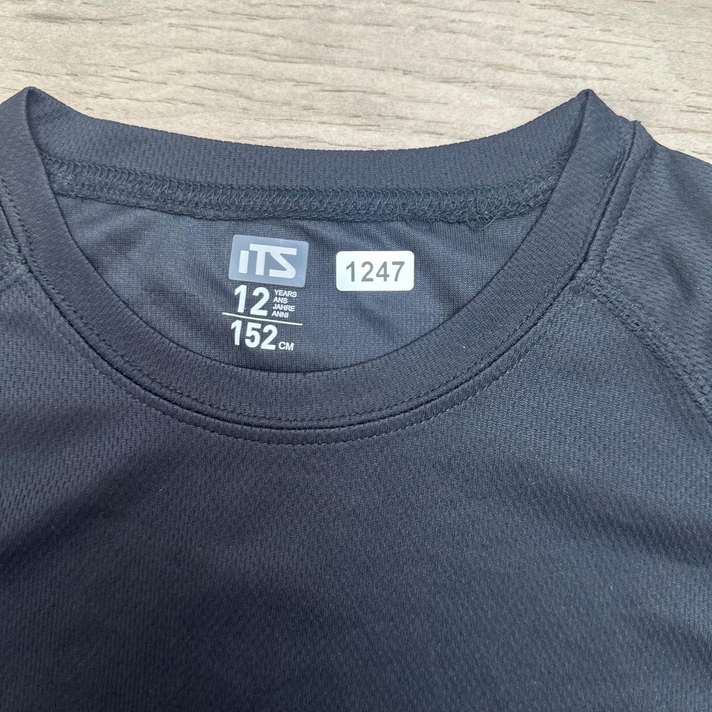 T-Shirt its : 12 ans