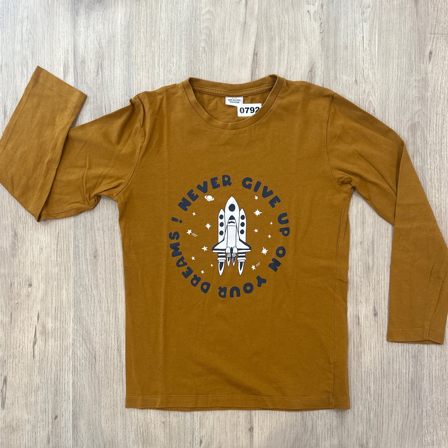 T-shirt tape à l’œil : 10 ans