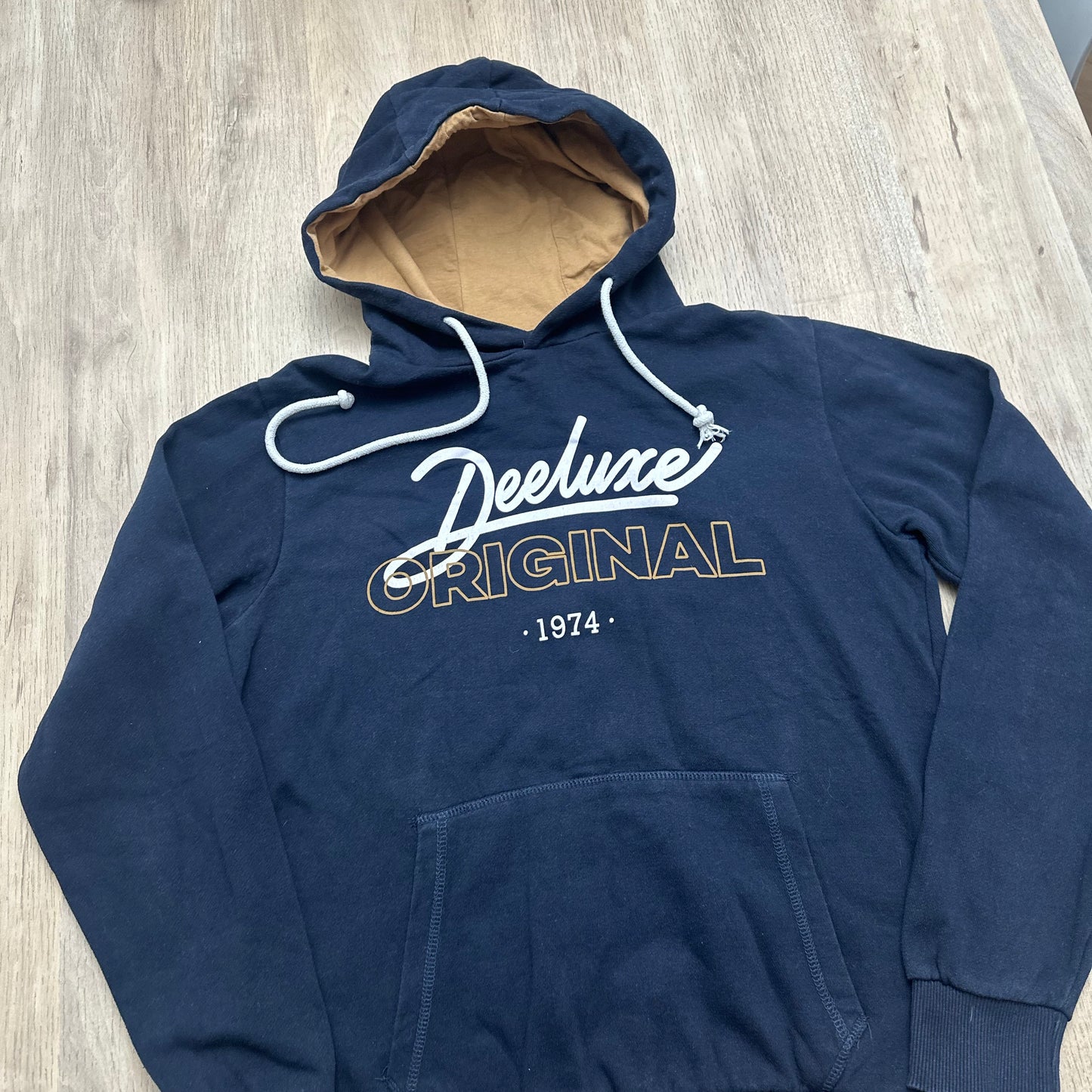 Pull Deeluxe : 16 ans