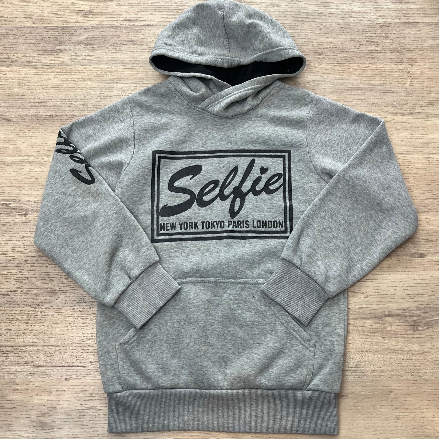 Sweat capuche mKAily : 14 ans