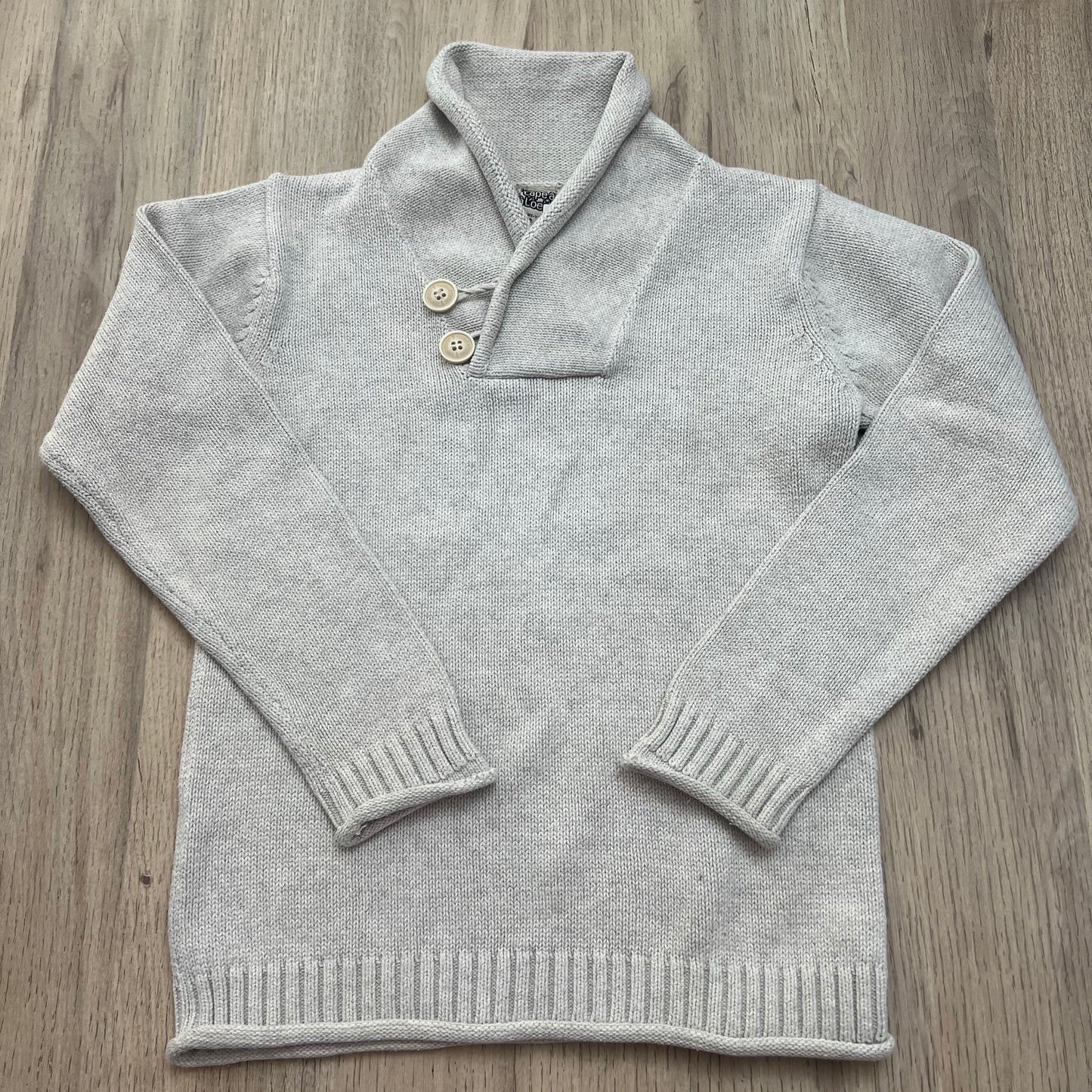 Pull Tape à l'oeil : 8 ans
