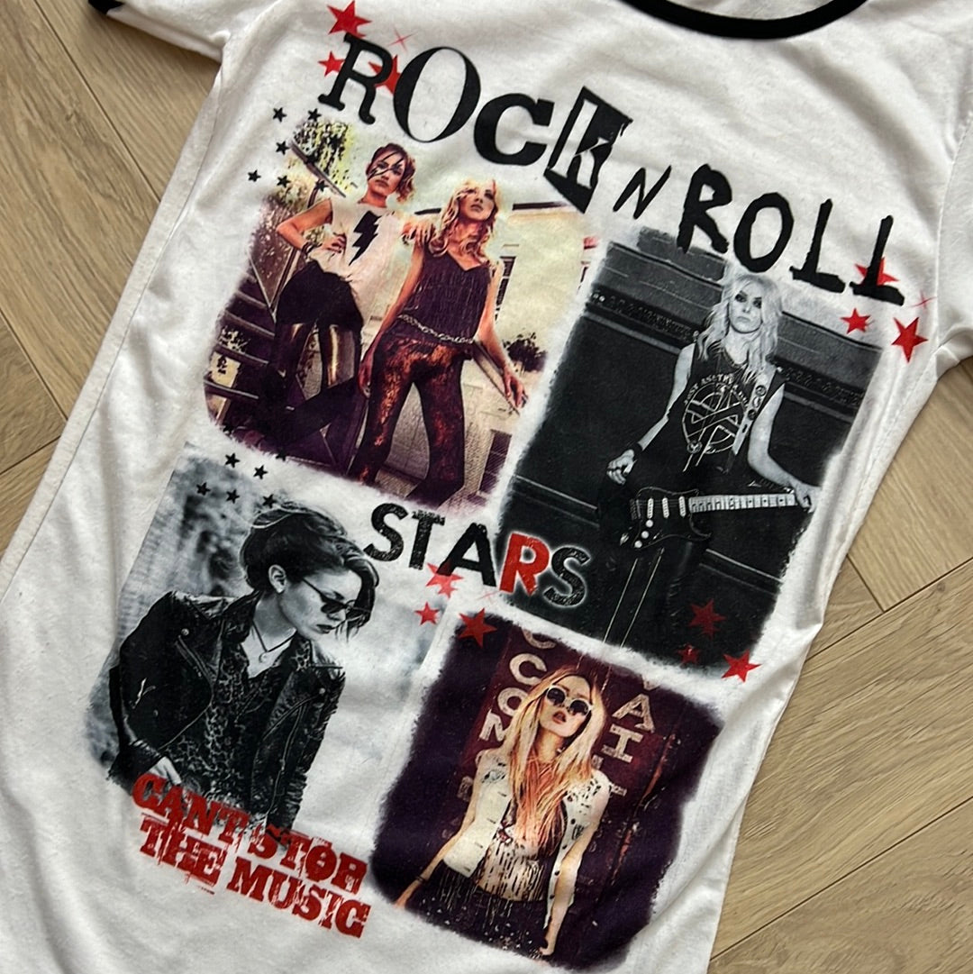 T-shirt rocknroll : 12 ans