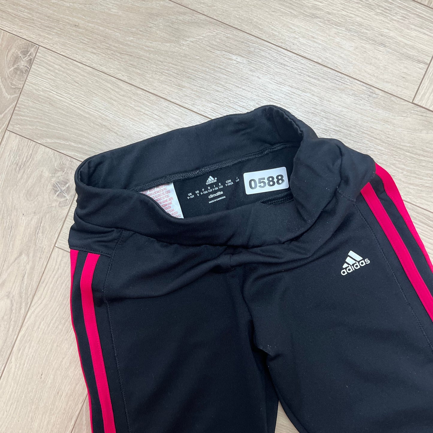 Pantalon Sport Adidas : 10 ans