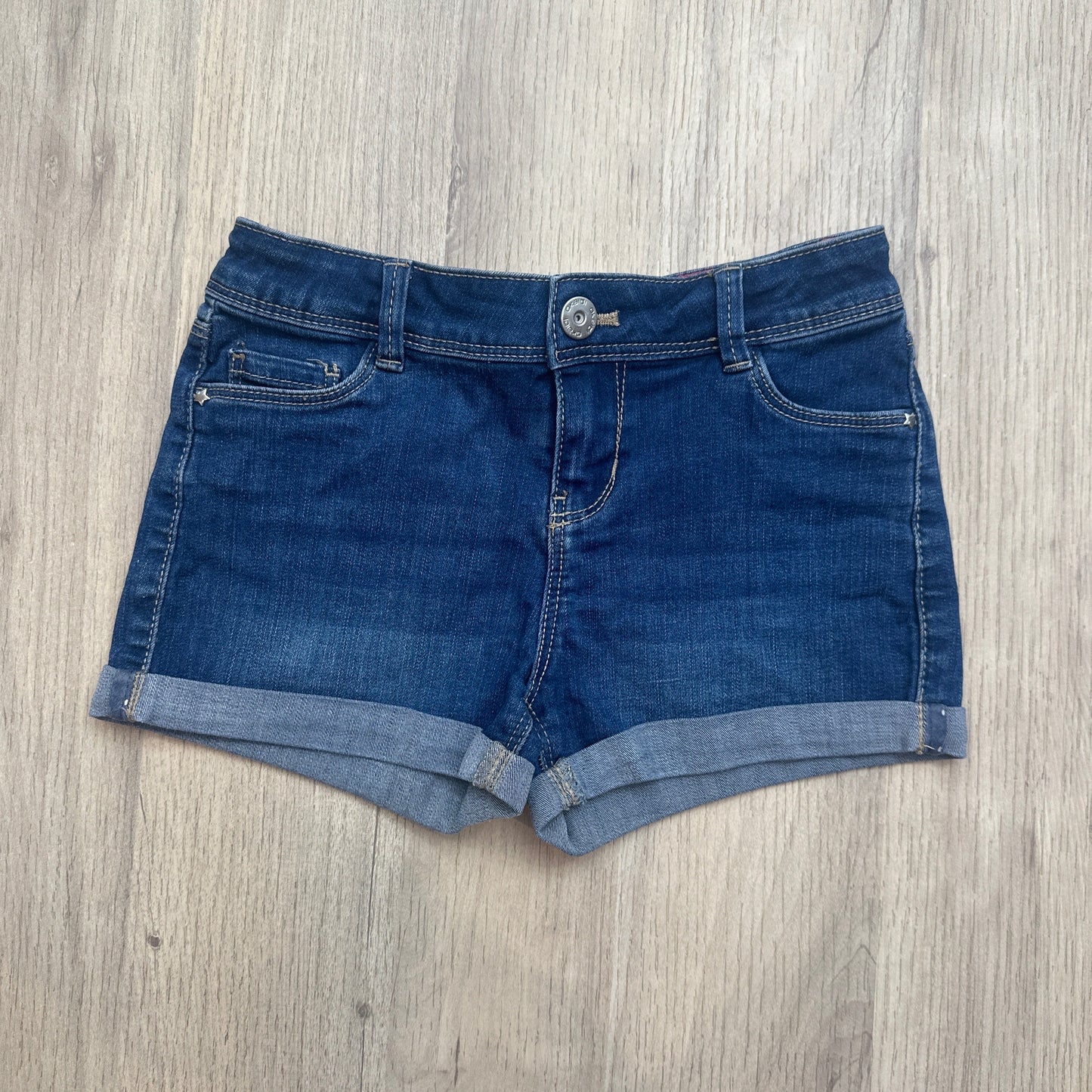 Short Okaidi : 6 ans