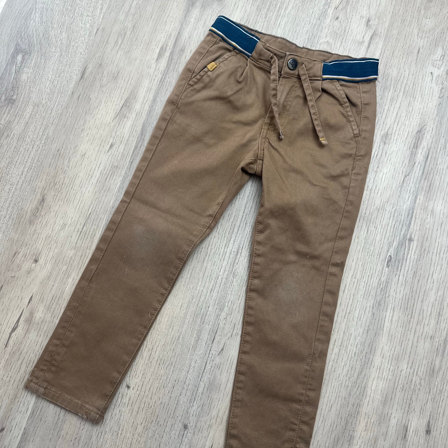 Pantalon chino Kiabi : 4 ans