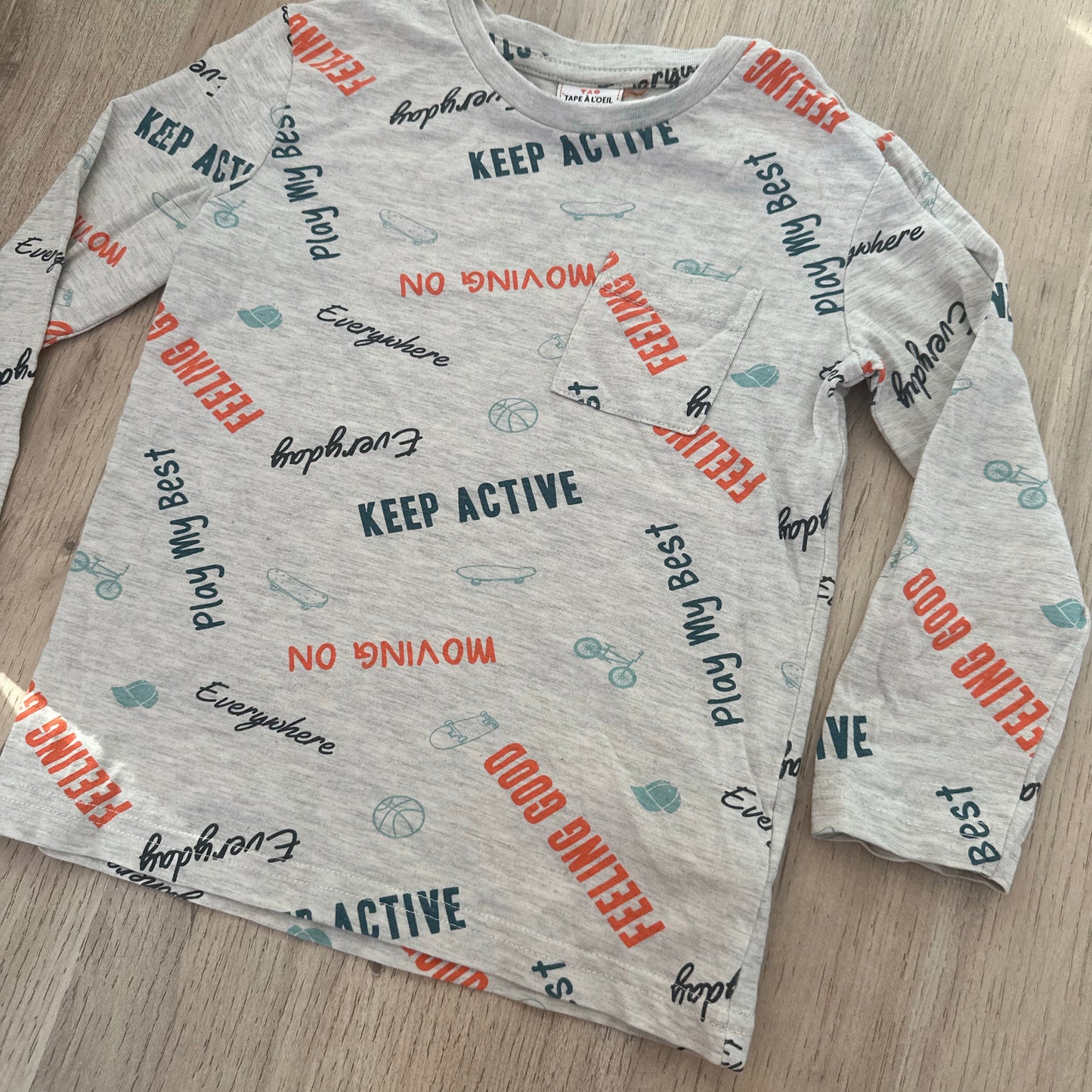 T-Shirt Tape à l'oeil : 4 ans