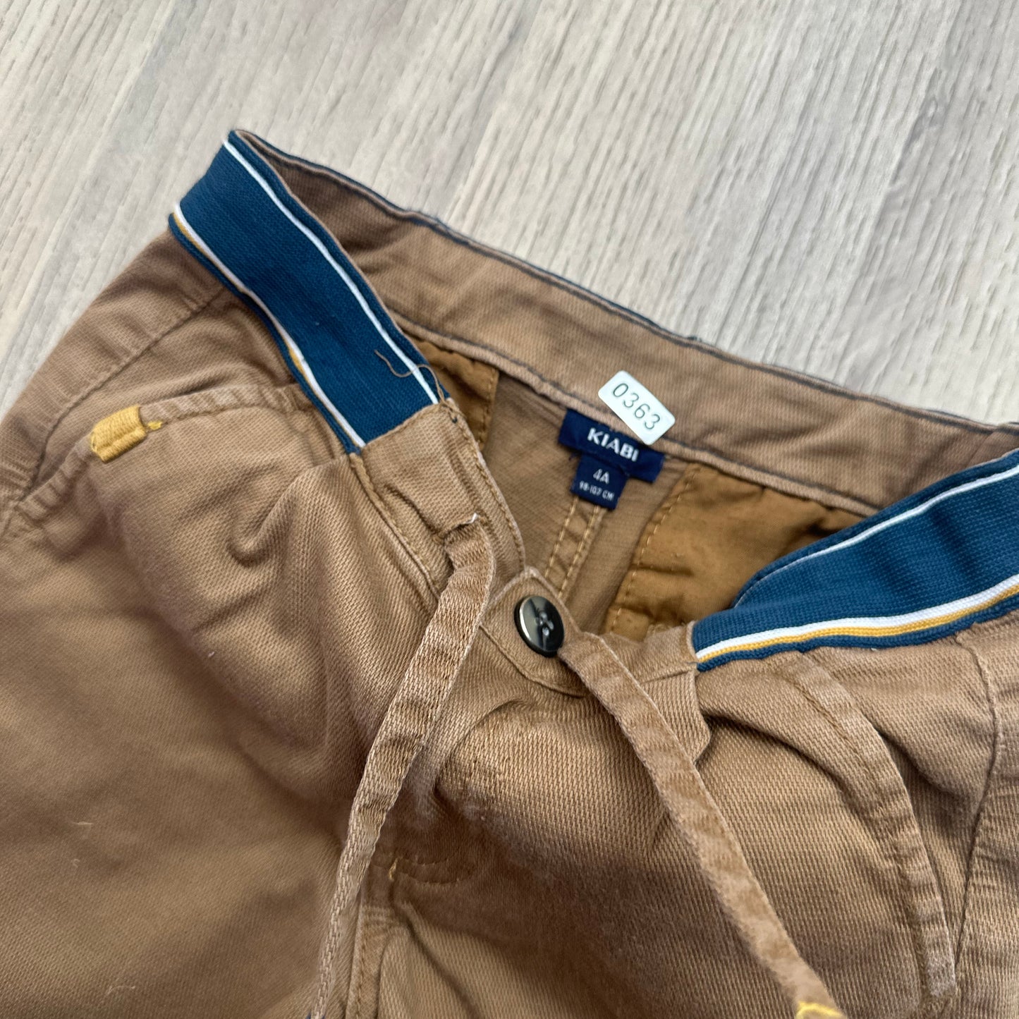 Pantalon chino Kiabi : 4 ans