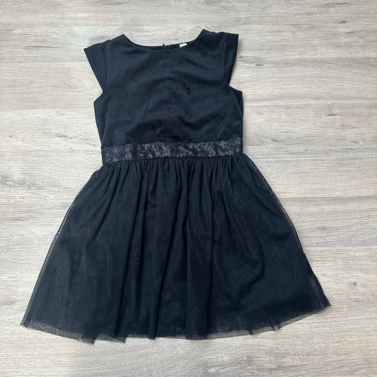 Robe Okaïdi : 8 ans