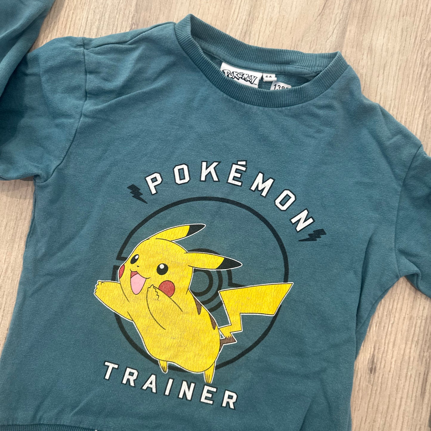 Pull Pokémon : 6 ans