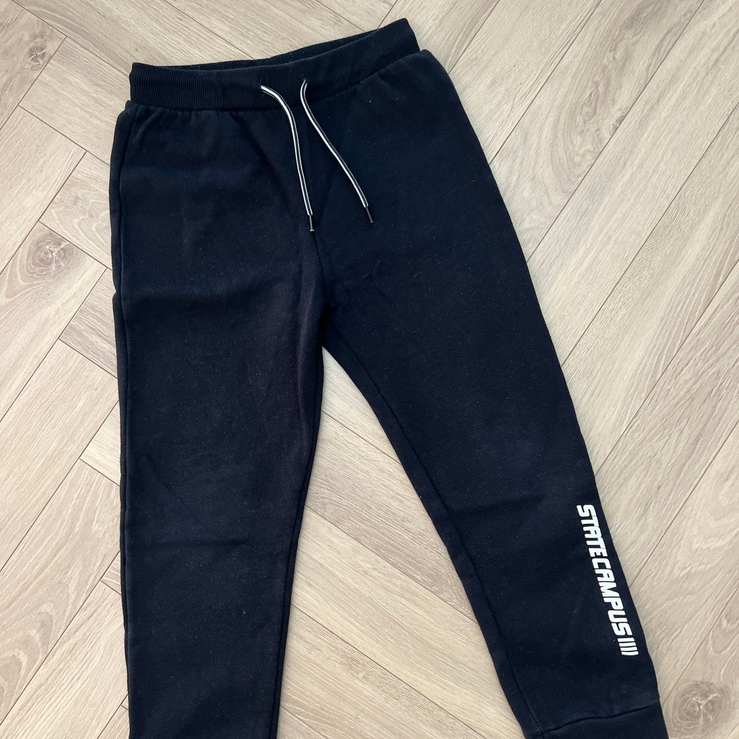 Pantalon sport Statecampus : 8 ans