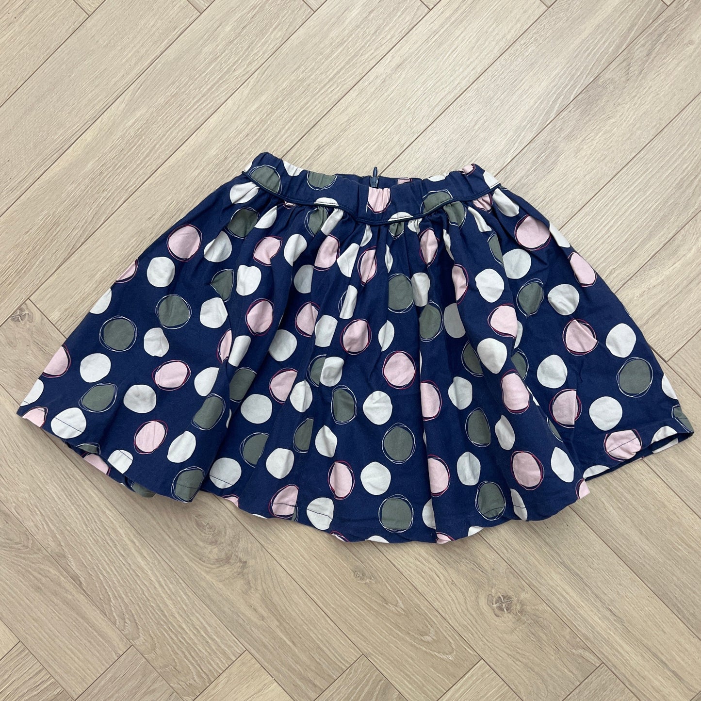 Jupe à pois : 10 ans