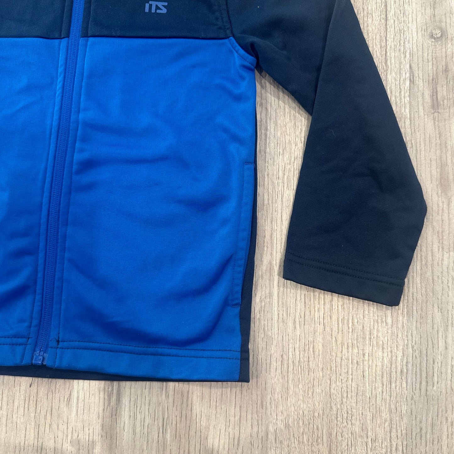 Veste de sport its : 6 ans