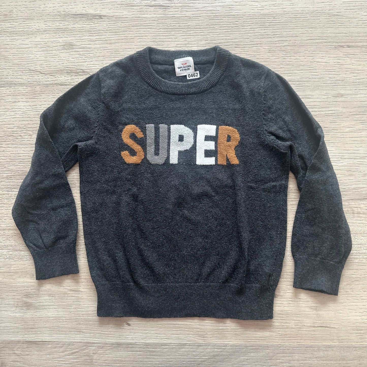 Pull Tape à l'oeil : 4 ans