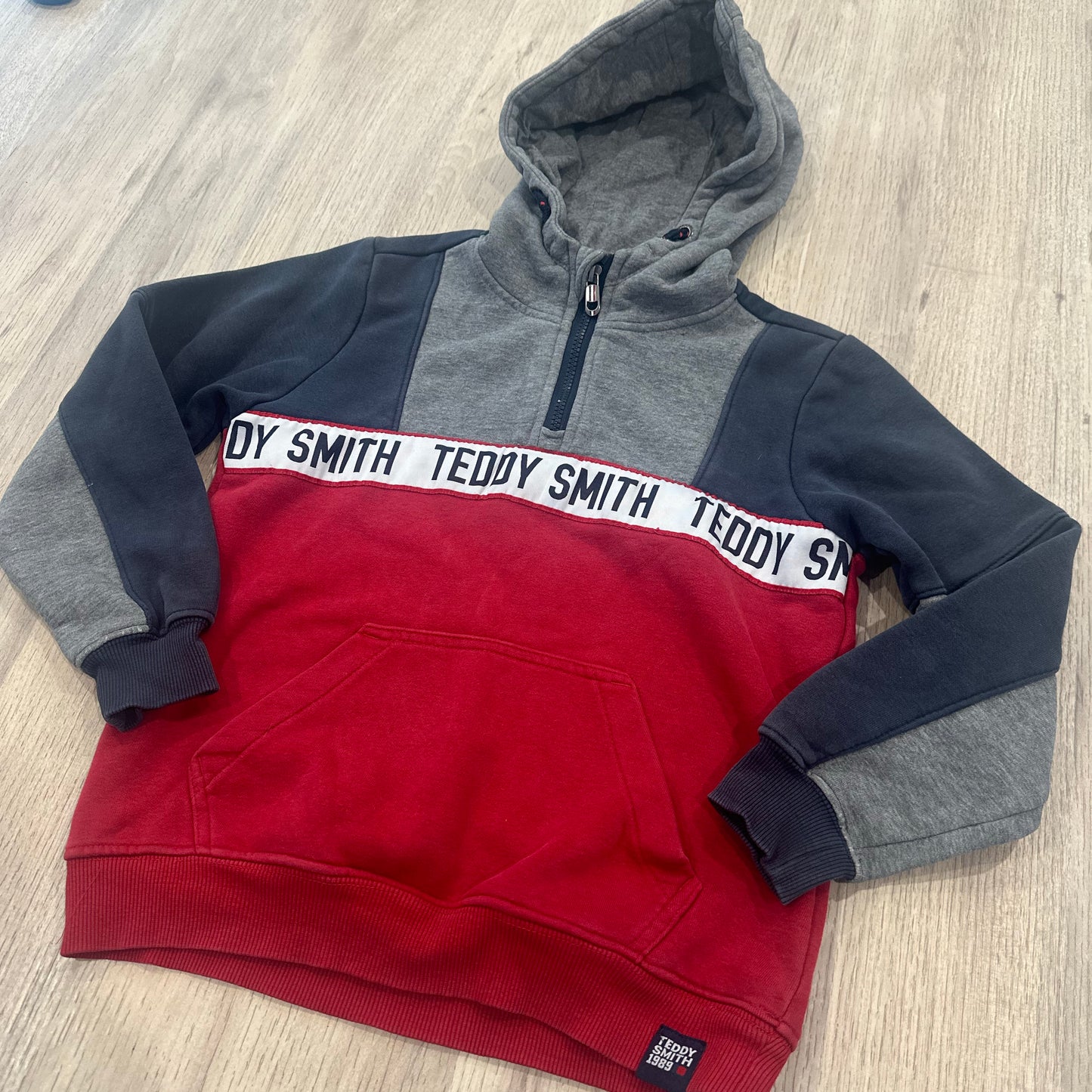 Pull Teddy Smith : 10 ans