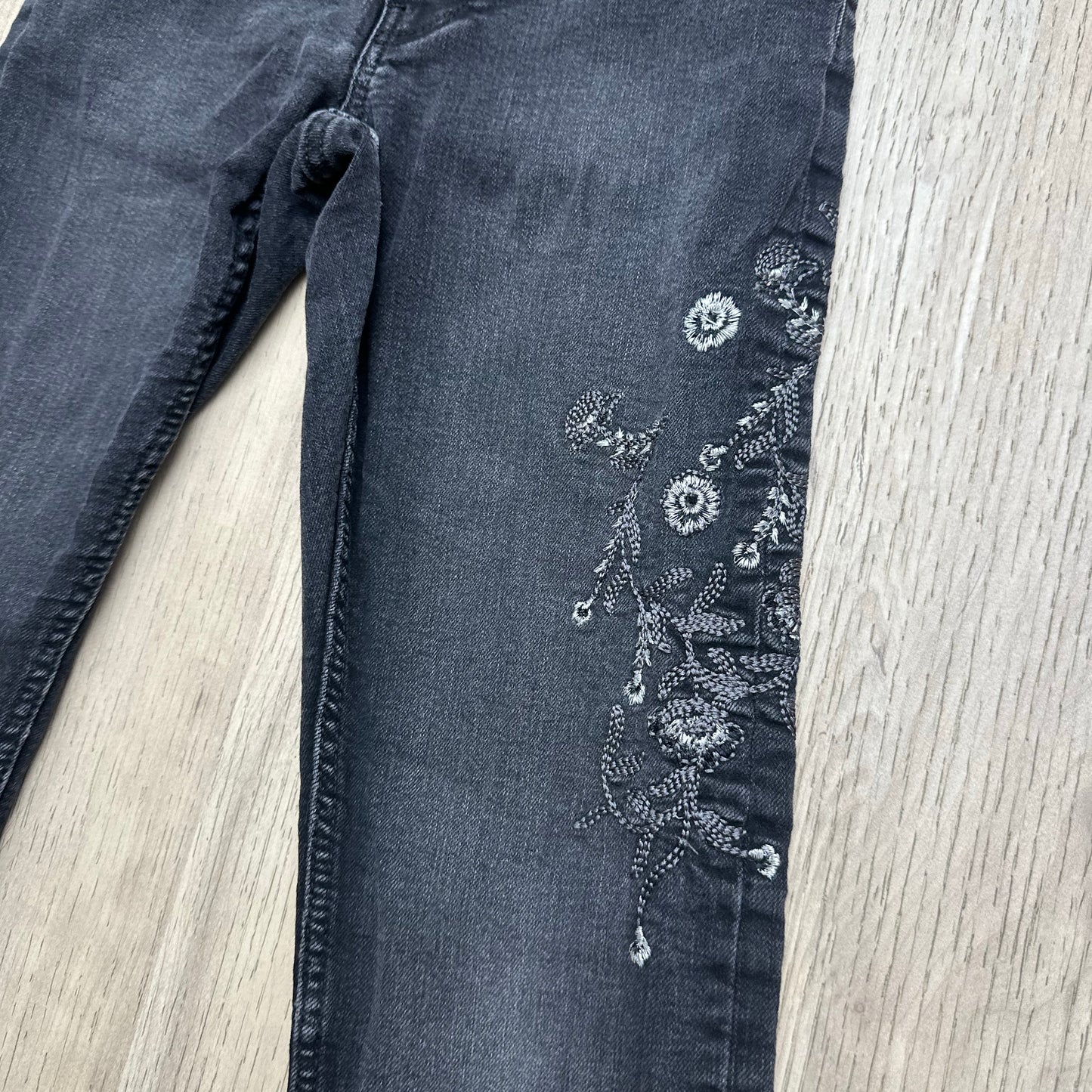 Pantalon skinny Kiabi : 10 ans