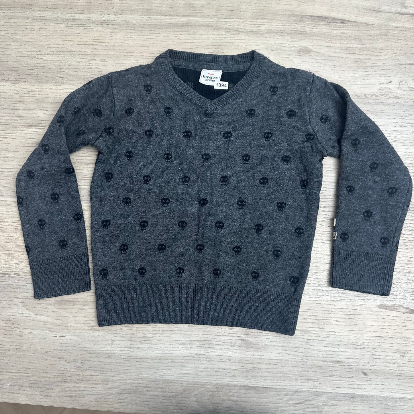 Pull Tape à l'oeil : 4 ans