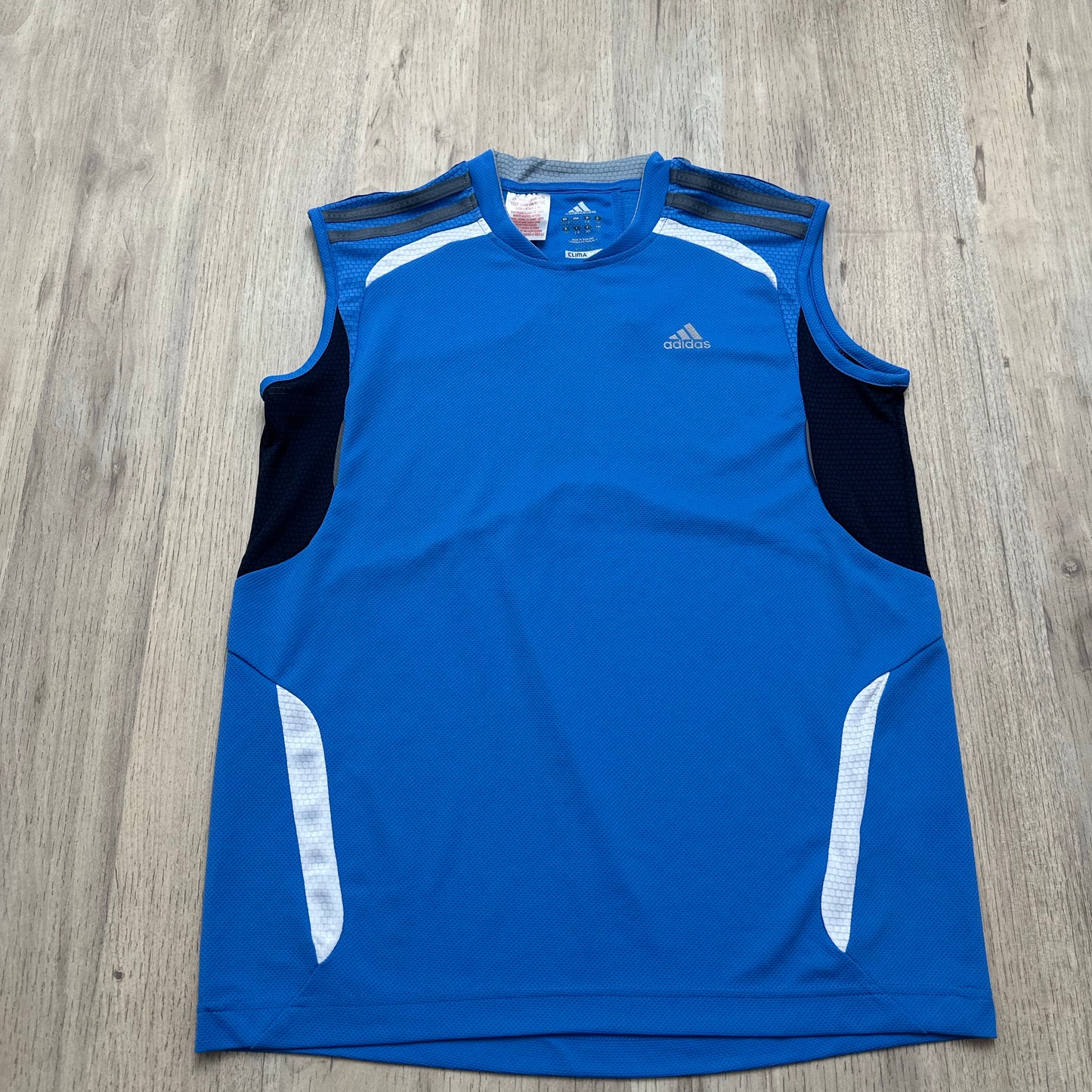 Tenue de sport Adidas : 14 ans